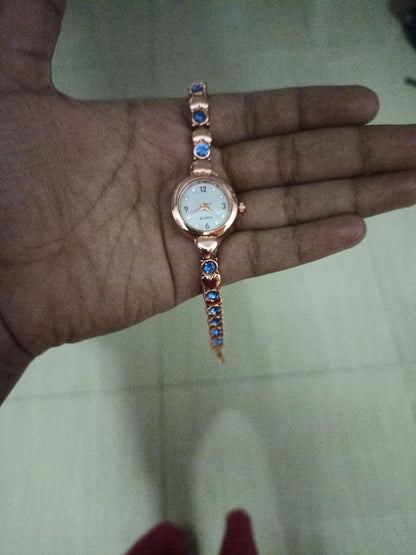 Heart Shape Bangle Analog Watch with Rose Gold Bracelet